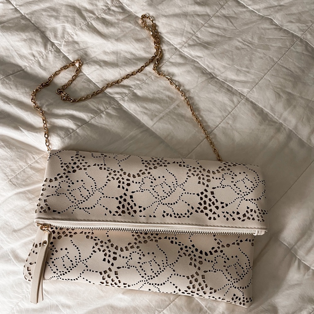 Urban Expressions Ivory Locket Clutch with Removable Gold Chain Shoulder Strap